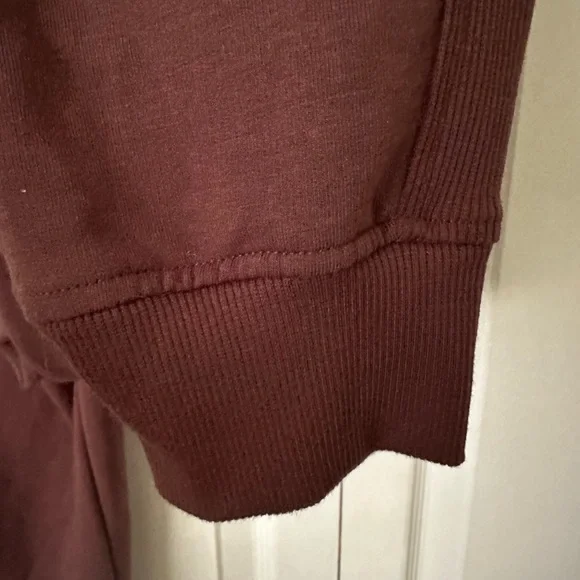 Activewear set - Picture 3 of 9